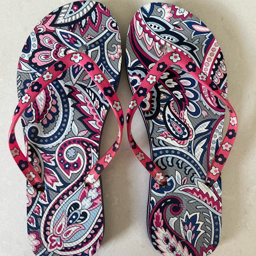 Vera Bradley floral paisley flip flops